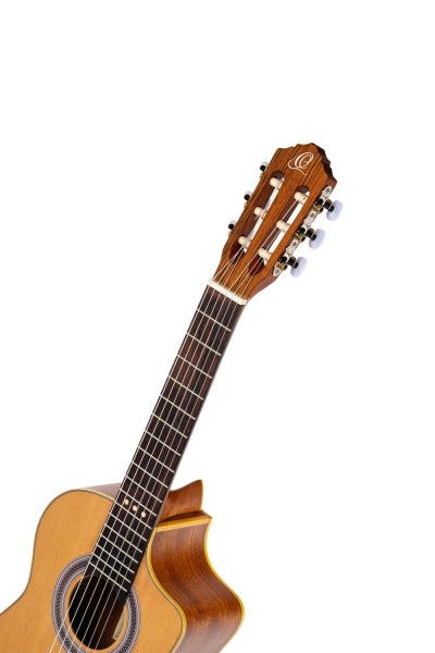 Klassisk gitarr Requinto, Cedar top