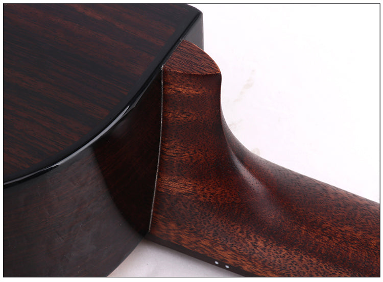 Blankpolert tenor med soft cutaway