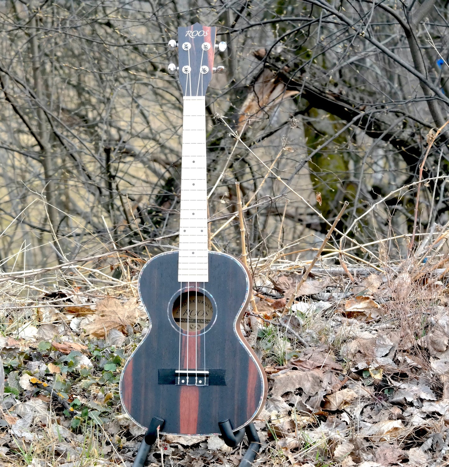 Roos Ebony - Tenor-ukulele