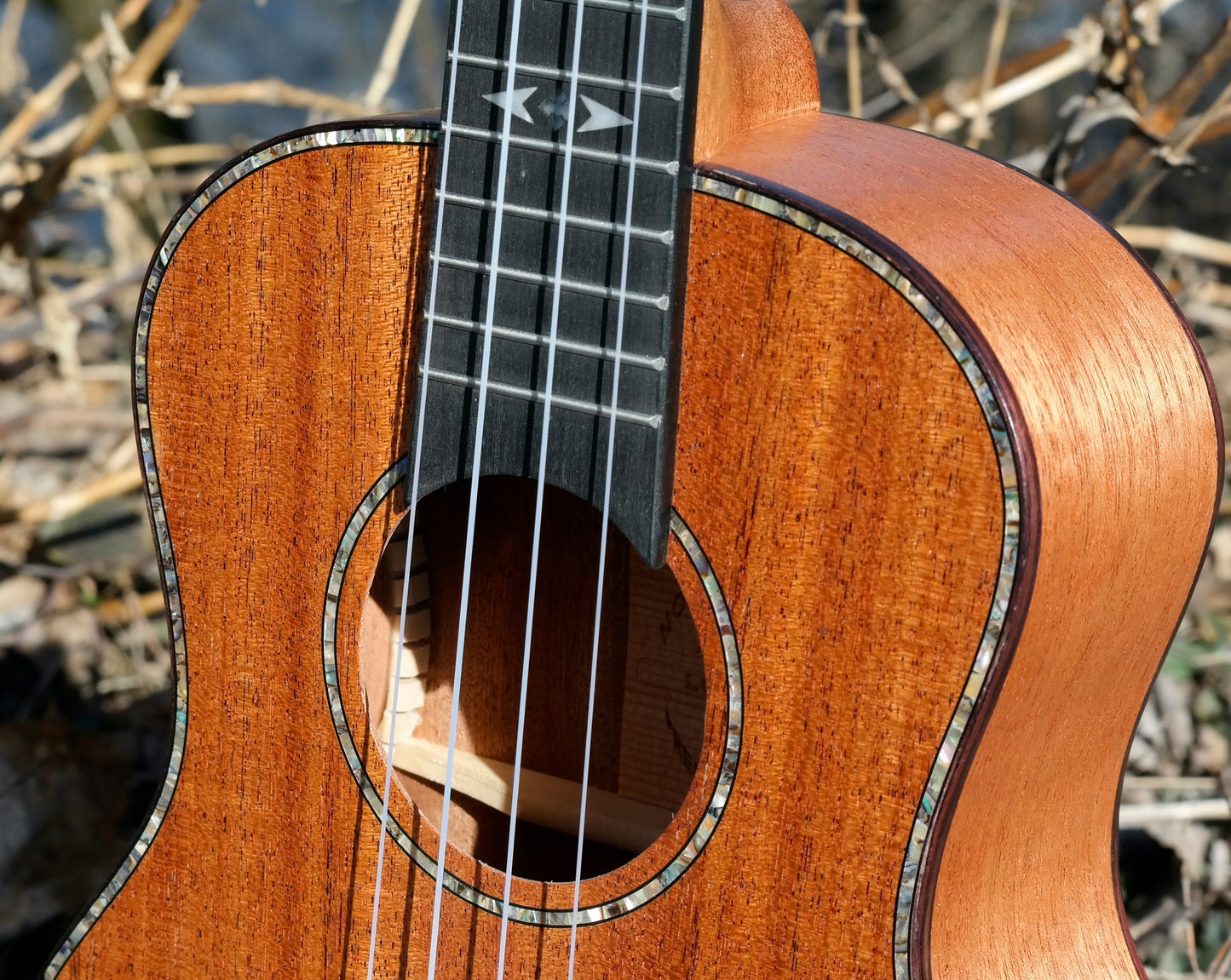 LOMA Tenor-ukulele