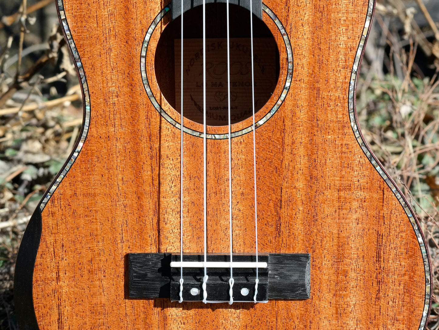 LOMA Tenor-ukulele